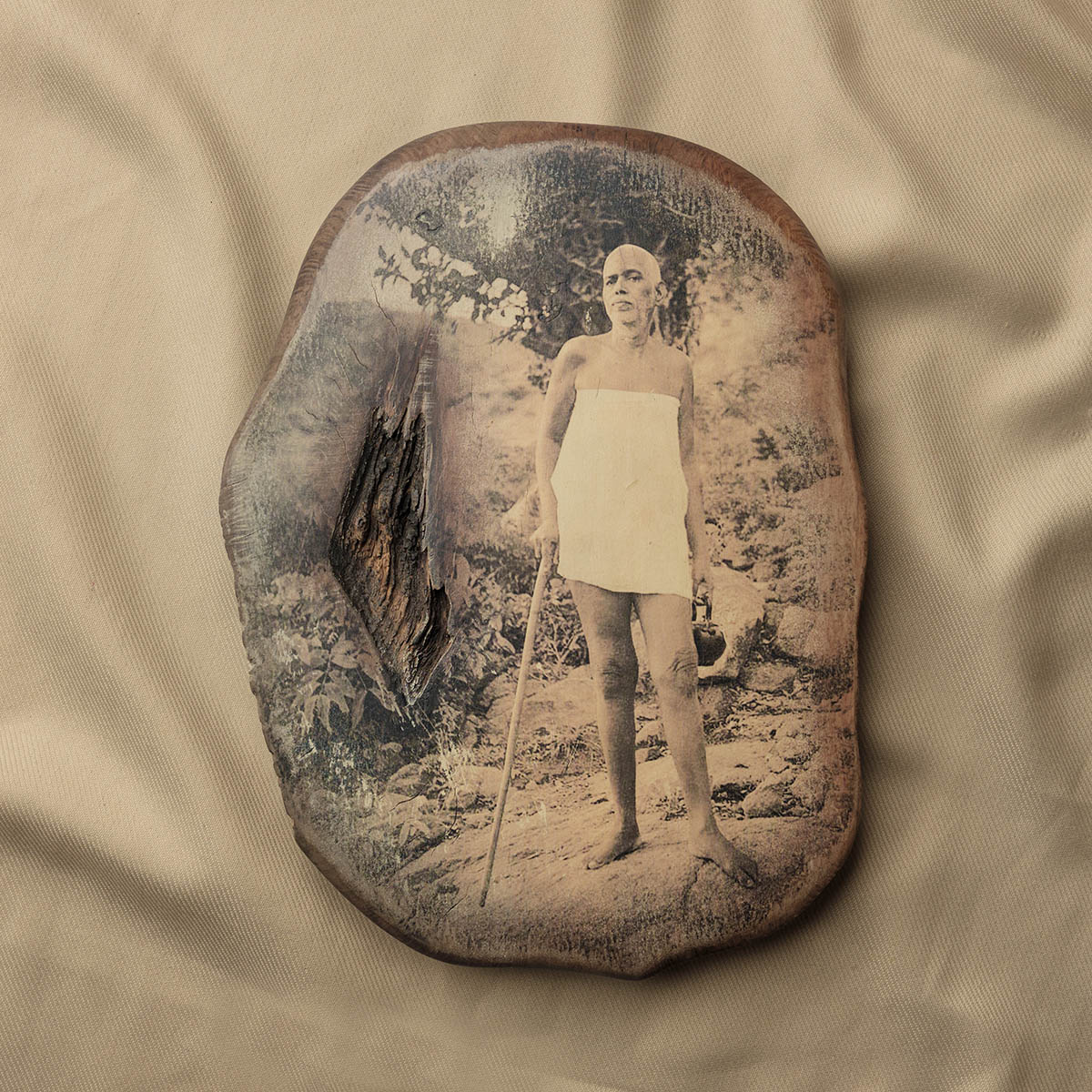 Sri Ramana Maharshi ~ Oak Wood - Image 3