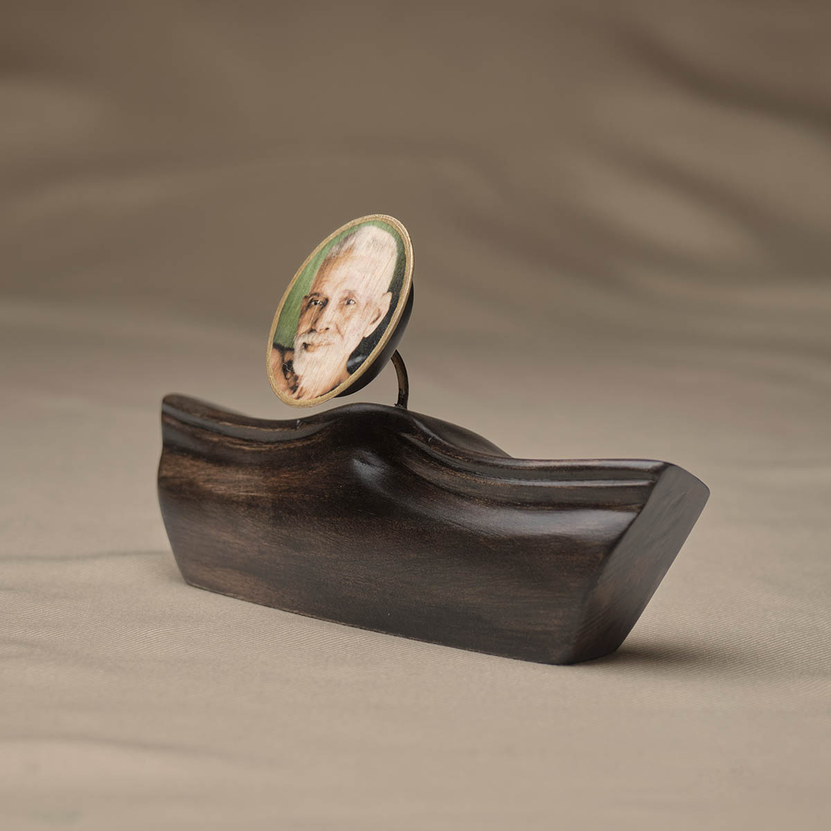 Shrine Ornament ~ The Guru's Boat - Image 2